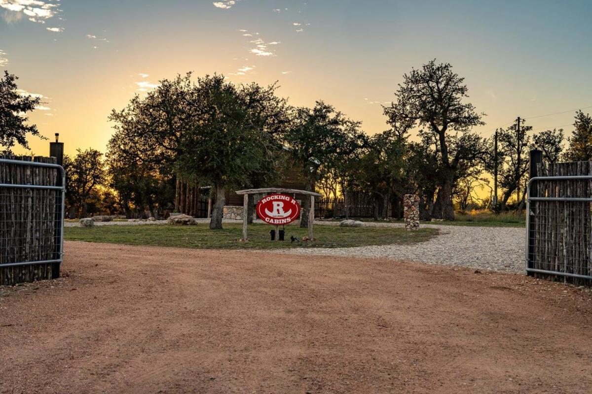 Rockin' R - Rustic Star Cabin Fredericksburg Exterior foto